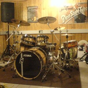 hrawth's old Tama kit