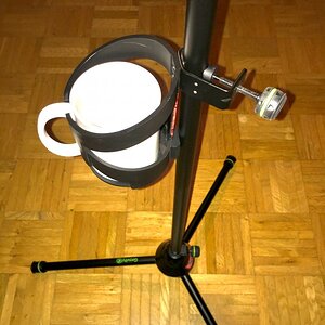 14 Komplett Mit Tasse An Stativ