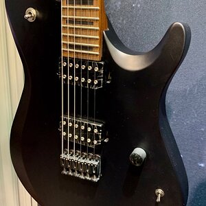 05IBANEZ_FR_RG7_1