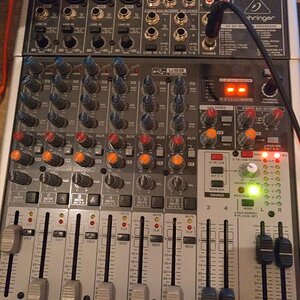 behringer xenyx x1204USB_2