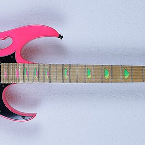 Ibanez Steve Vai Signature JEM777SK Shocking Pink (1987)