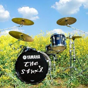 A bit of his Drumset