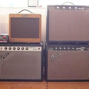 "tweedbrownblacksilver"

Die vier "klassischen" Baureihen von Fender-Amps:

´61 tweed Champ
´64 brown/blackface Princeton
´66 blackface Princeton
´79 silverface Princeton Reverb