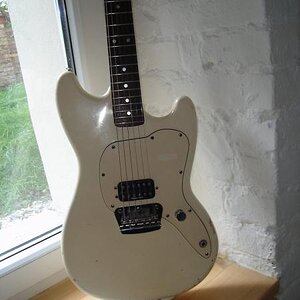 Squier Vista Musicmaster