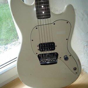 Squier Vista Musicmaster