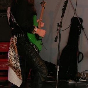 Delta Black JUZ 12.12.09 4