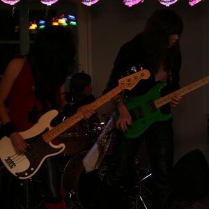 Delta Black JUZ 12.12.09 14