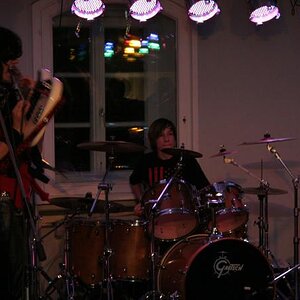 Delta Black JUZ 12.12.09 17