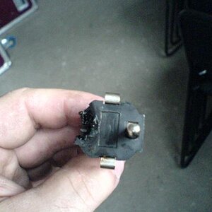 upps . . .  Stecker vom MAC 500. Es war ein Leihgerät und mit den Stecker dran wurd es geliefert !!