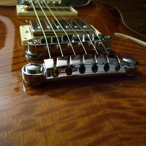 IBANEZ AS83-VLS    - ausnahmsweise mal ein Foto, dass mir sogar gelungen ist :-) -