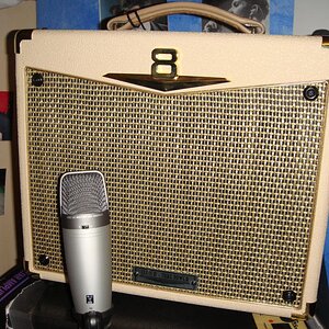 Crate Palomino V8 (von vorne)