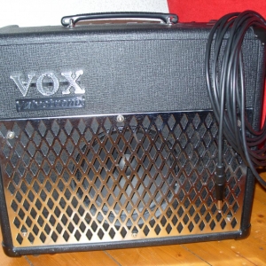 Vox Ad 15 VT