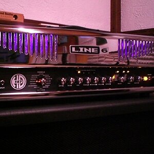 Line6 HD147

(alter Amp/ nicht mehr in meinem Besitz)