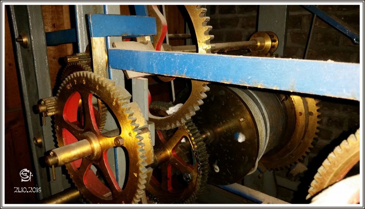 04-08 20161021_111453 Rsig Uhrwerk Seiltrommel