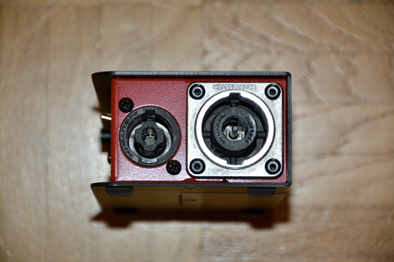 09 SpeakON Anschlüsse.JPG