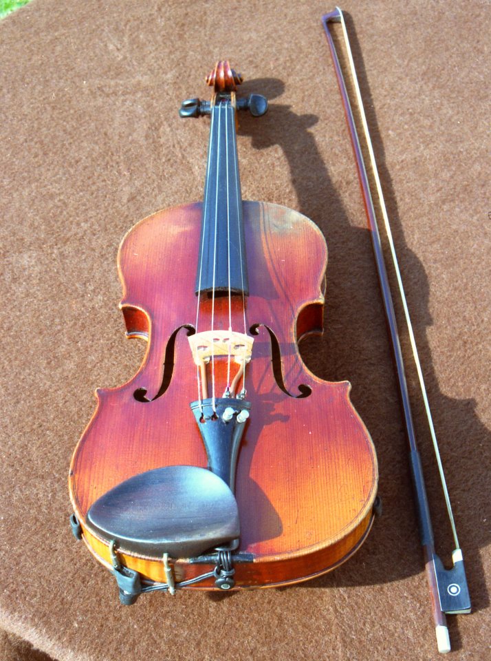 Akustische Geige mit K&K Twin Spot