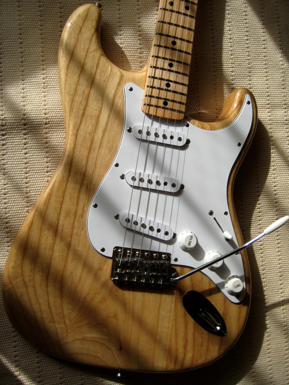 ASH1