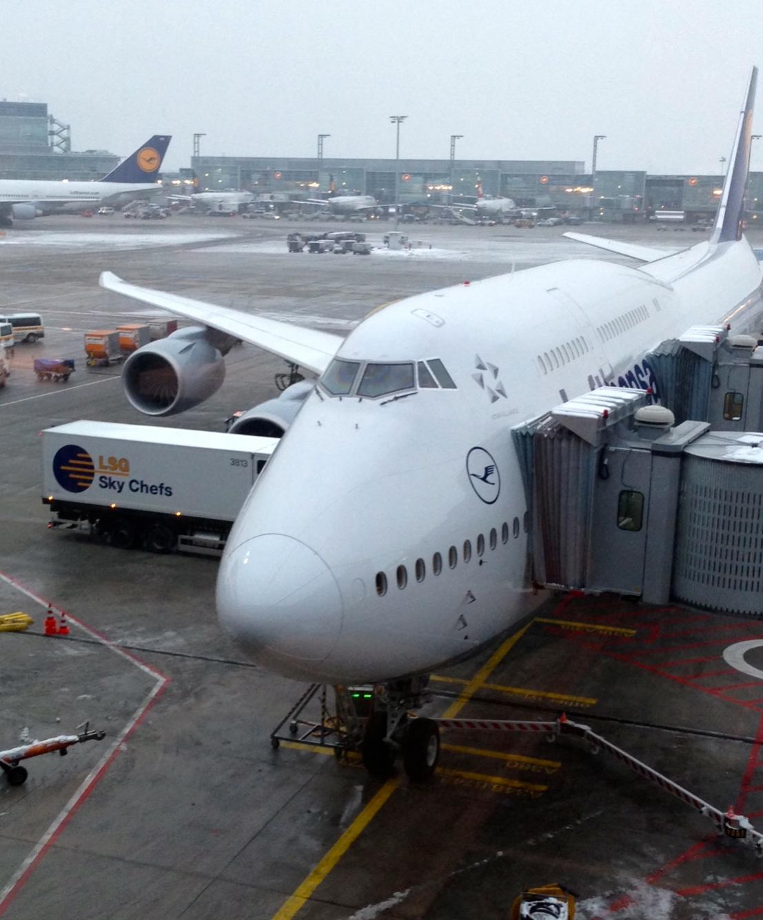B748 02