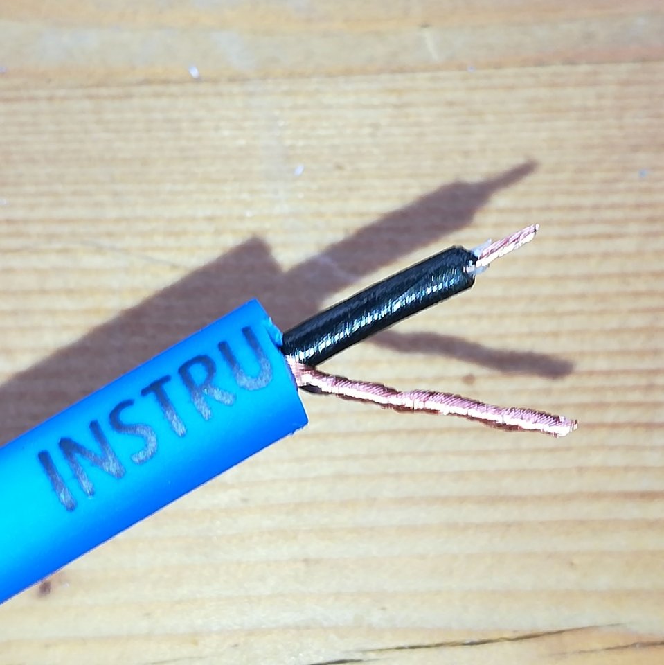 Cordial CIK 122 Instrumentenkabel abisoliert und verdrillt