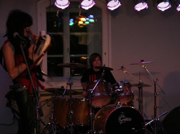 Delta Black JUZ 12.12.09 17