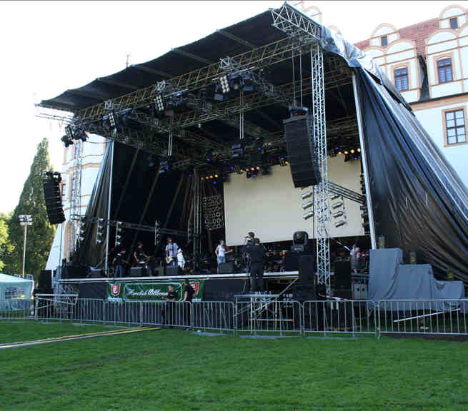 Die BaRocktail Stage