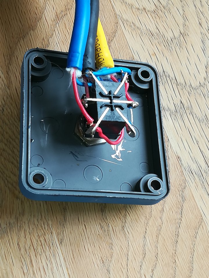 DiY-Mikrofon-Umschaltbox