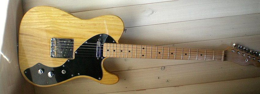 Eigenbau: deutsche Esche, 52er Fender PUs, Göldo Hals lackiert