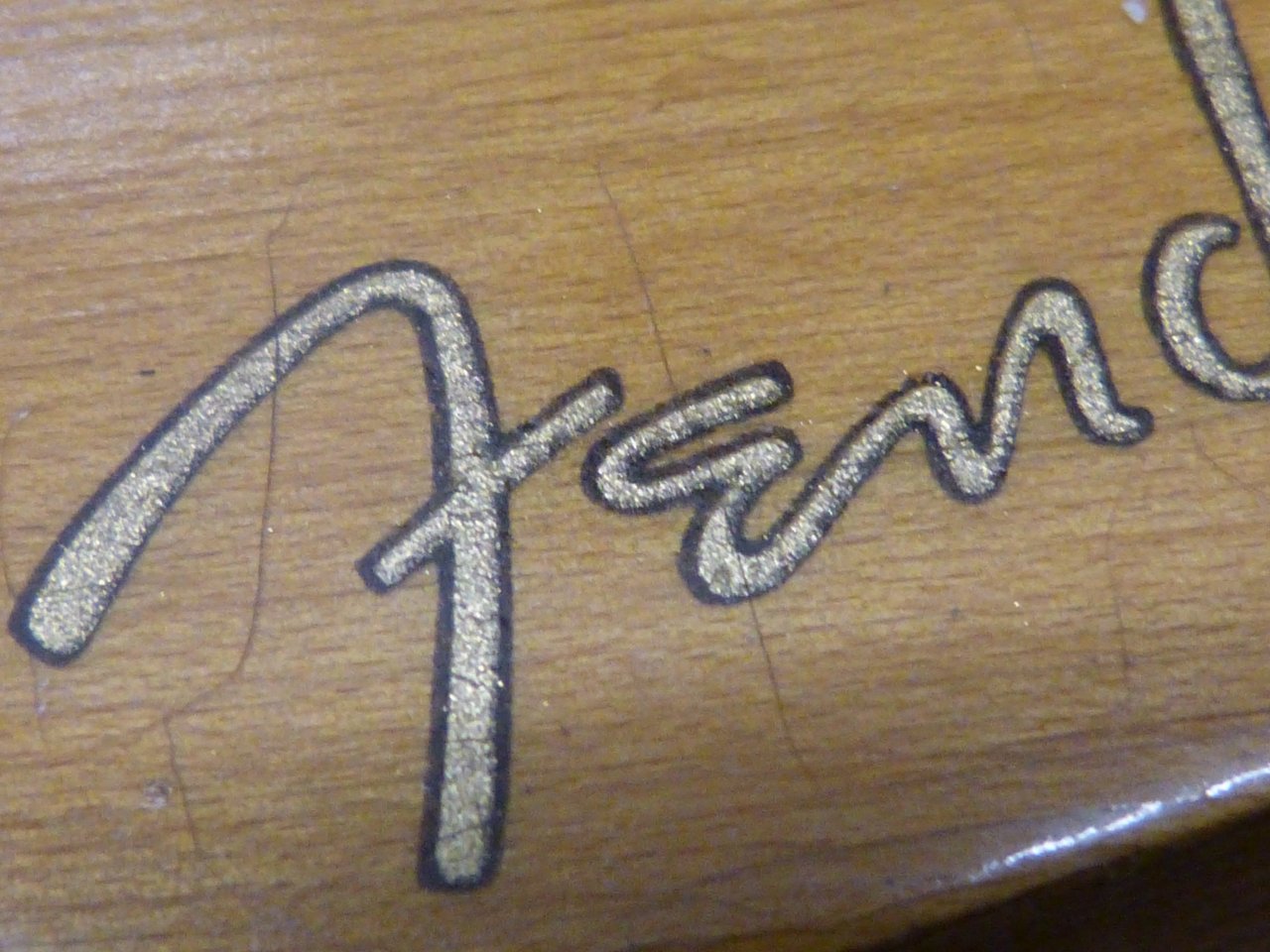F-Logo