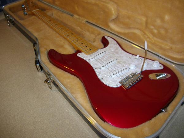 Fender Deluxe Powerhouse Stratocaster mit Fender CS '54 Pickups