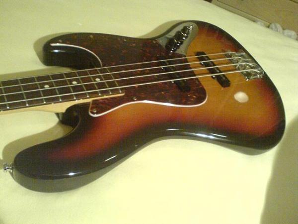 Fender Japan Jazz