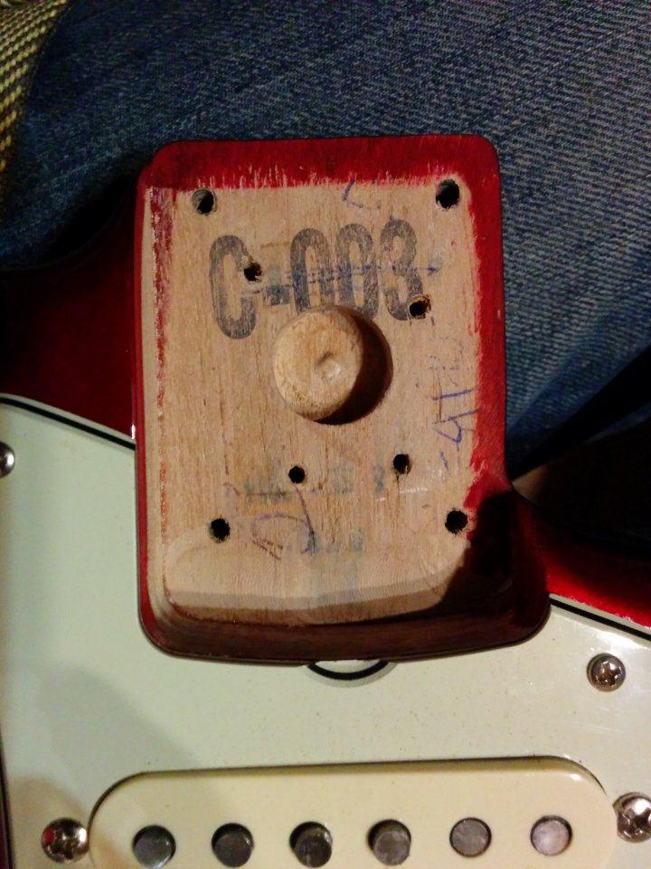 Fender Strat 60s Neckpocket