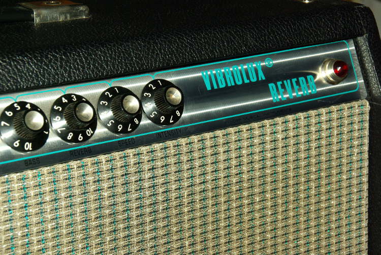 Fender-Vibrolux-8