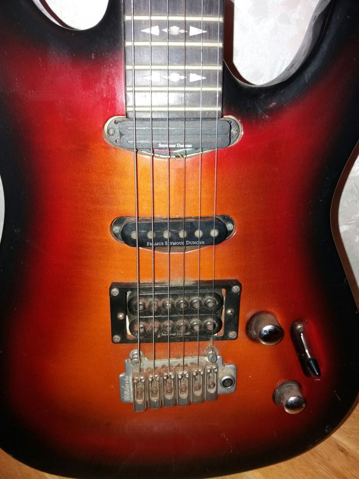 Framus-Diablo-E-Gitarre-563a2a9e