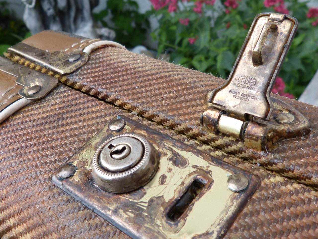 G&G tweed case relic