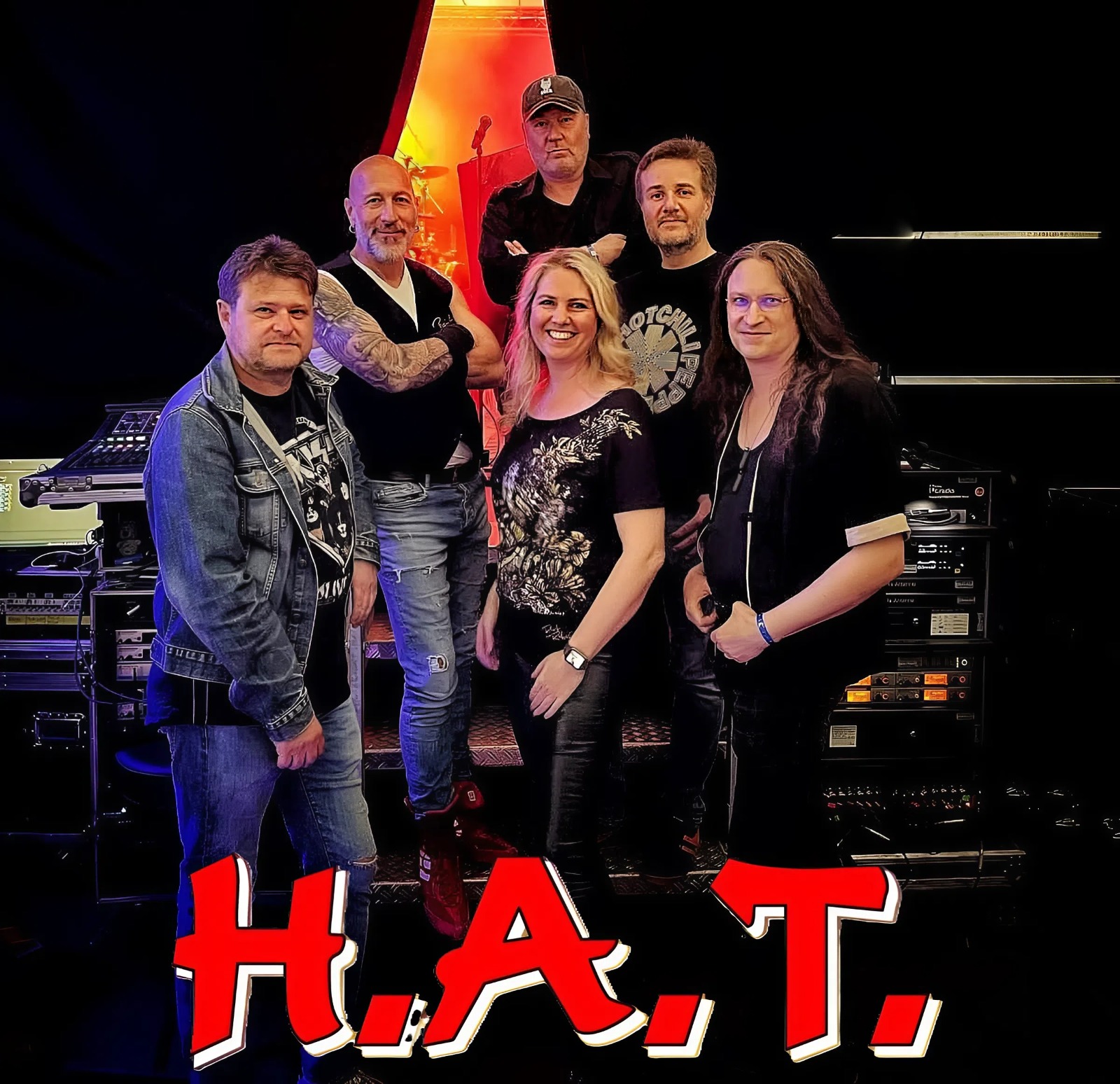 HAT_Bandfoto_LogoUnten.jpeg