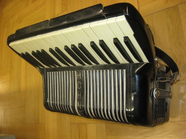 Hohner 96 Bässe 001