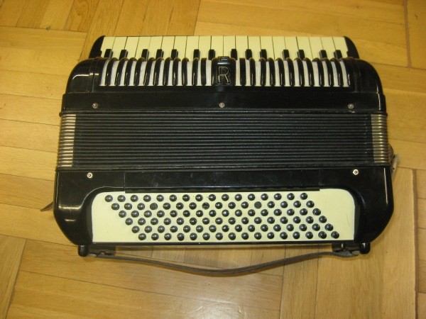 Hohner 96 Bässe 003