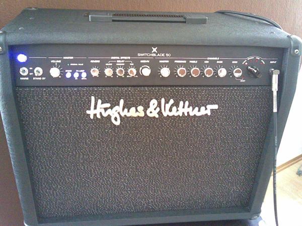 Hughes & Kettner Switchblade Combo 50 Watt with custom case