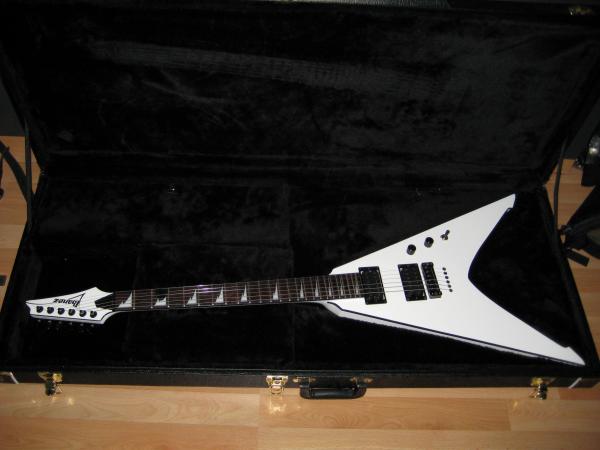 Ibanez VBT700 WH