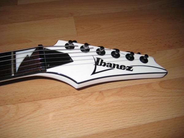 Ibanez VBT700 WH