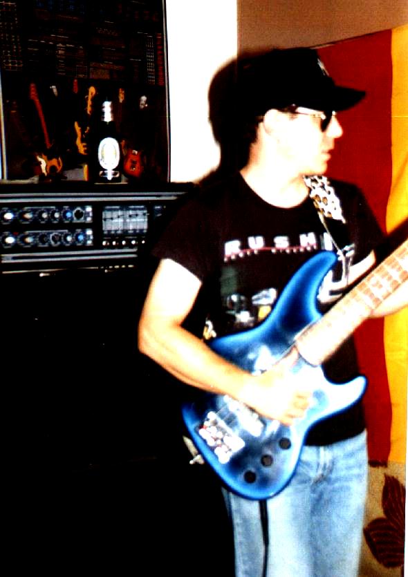 JoeBass-1991 Giging in USA