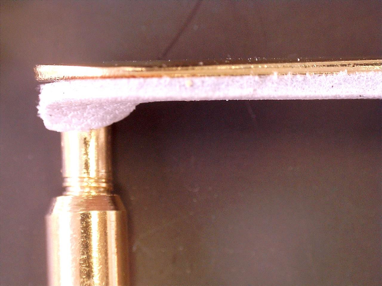 Kinnhalter-Klemmschraube Gold Detail