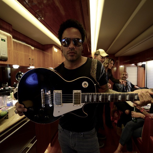 Lenny Kravitz Black Over Burst