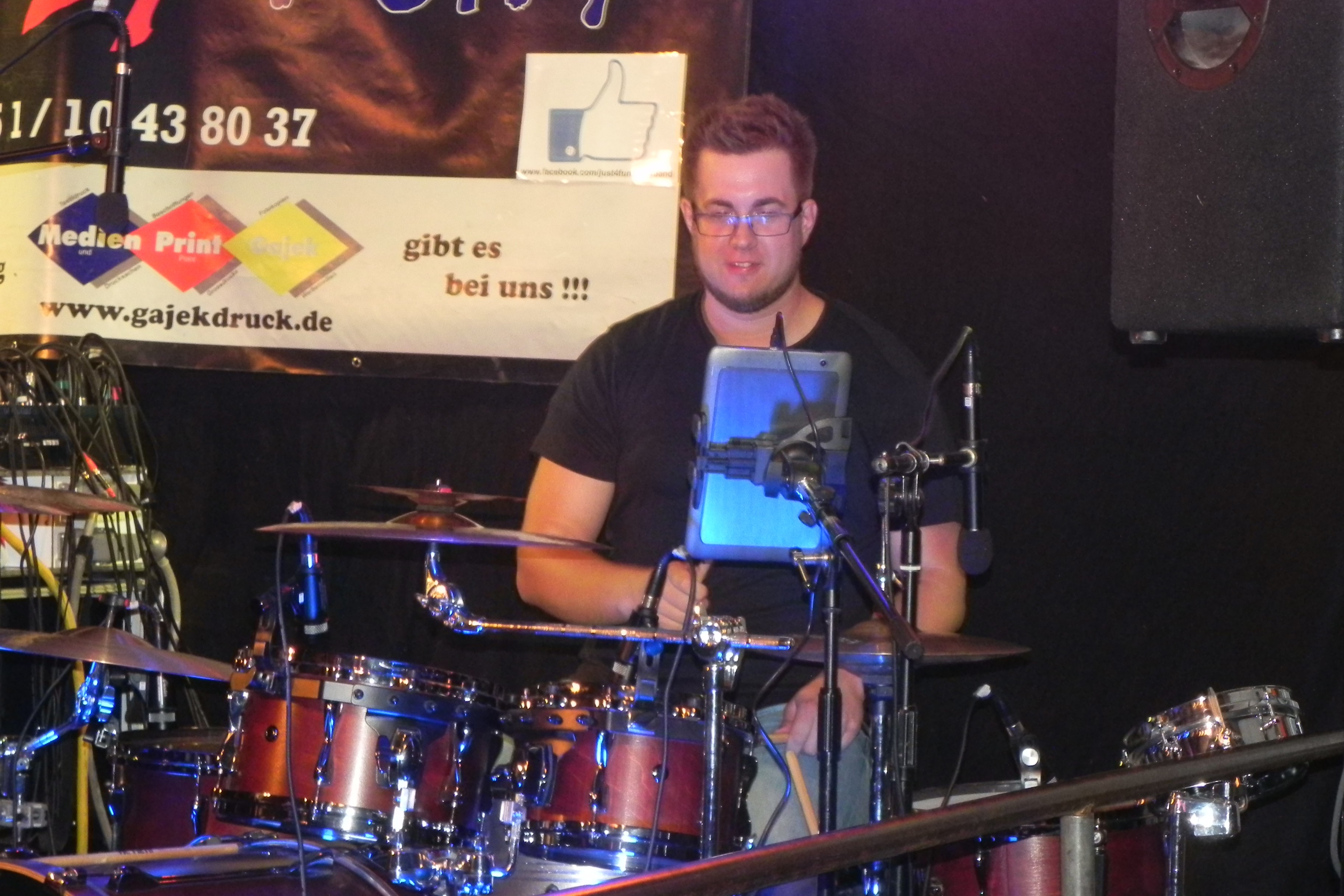 Live3