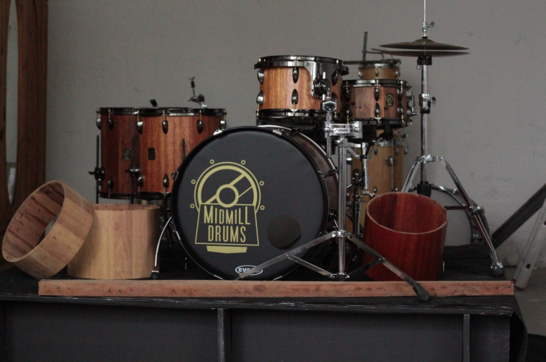 Midmill-Drums Recycling-Drumset aus alten Übersepaletten 1