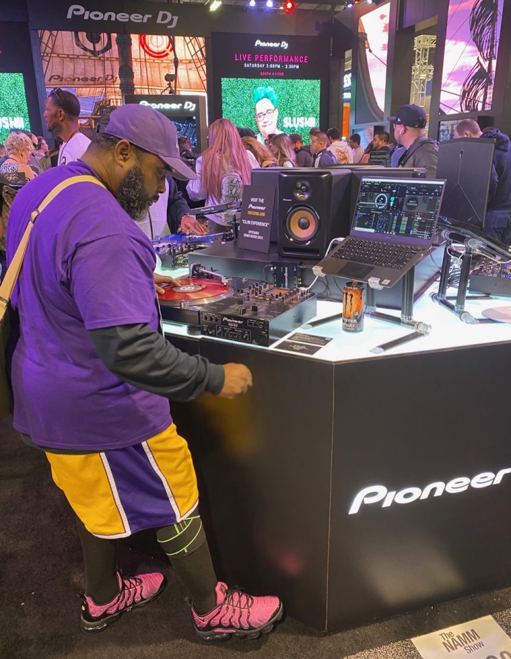 NAMM_Splitter_30