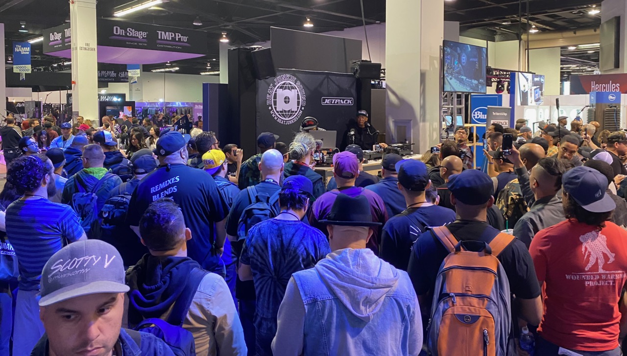 NAMM_Splitter_32
