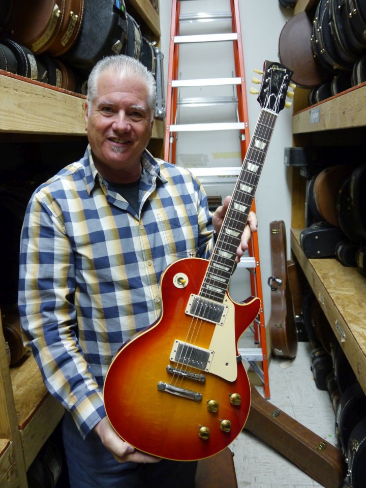 Norman_Backstage_Les_Paul