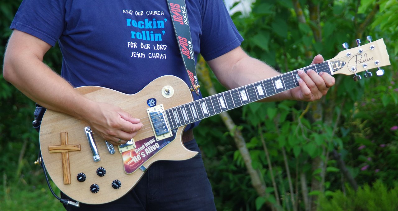 Paulus - die Worship-Gitarre mit dem gewissen Etwas