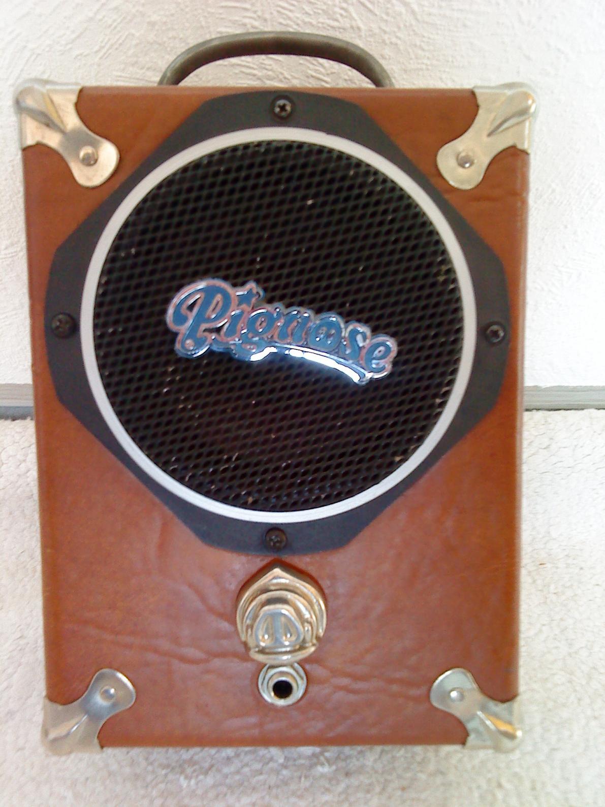 Pignose Amp

macht viel Spaß
ABer ich habe gute kleine Amps
also weg